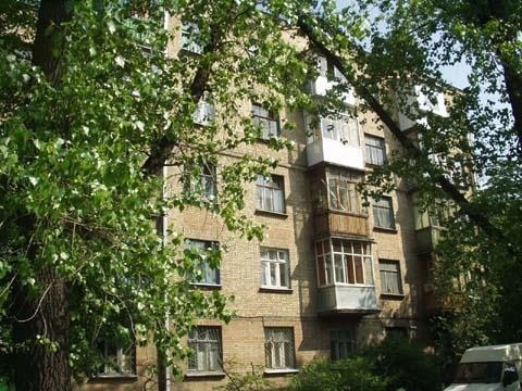 Киев, Юрия Гагарина просп., 18