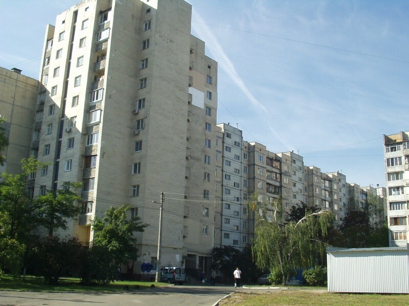 Київ, Зої Гайдай вул., 7