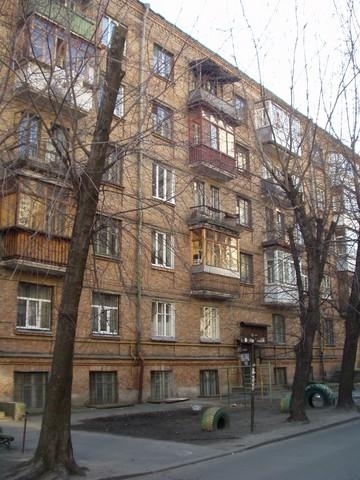 Київ, Марії Приймаченко бул., 8А