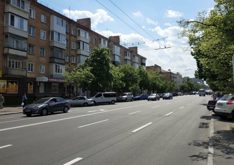 Чернігів, Победы просп., 107