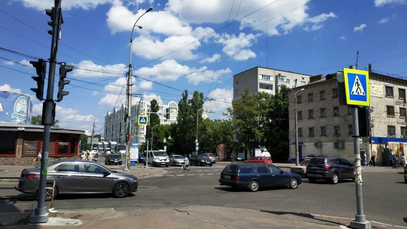 Чернігів, Победы просп., 107
