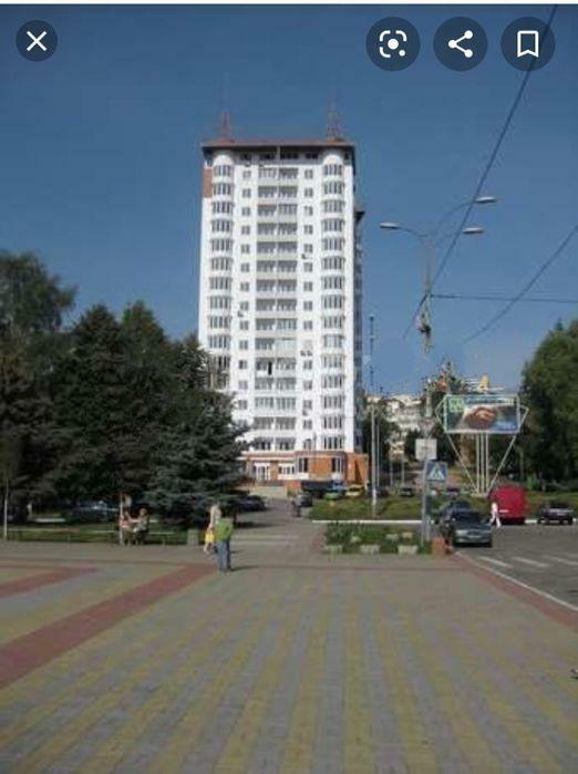 Киевская обл., Вышгородский район, г. Вышгород, Шевченко пл., 3