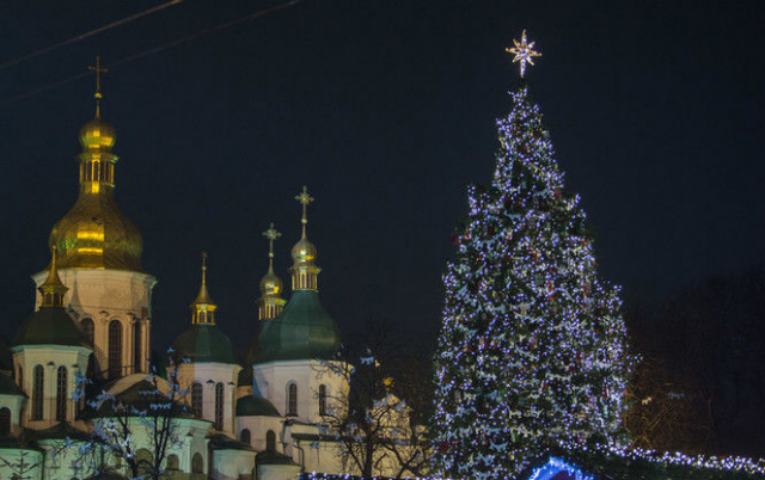 Новый год и Рождество 100 лет назад: "елочный грабеж" и настоящий оливье