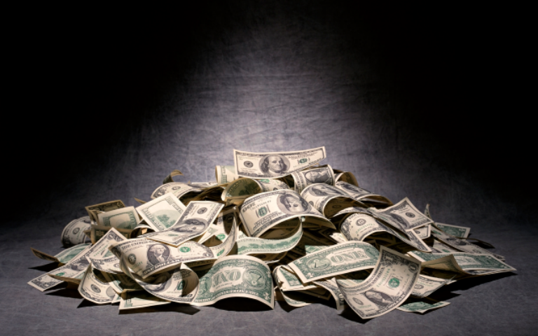 Новогодний депозит: как не попасть впросак с акцией от банка