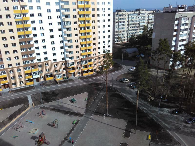 Київська обл., Обухівський район, м. Українка, Будівельників вул., 13