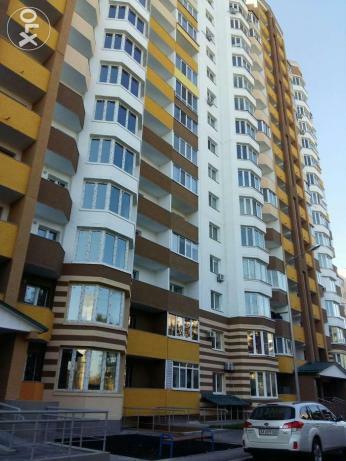 Київська обл., Обухівський район, м. Українка, Будівельників вул., 13