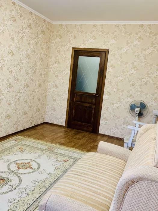 Київська обл., Обухівський район, м. Українка, Будівельників вул., 13