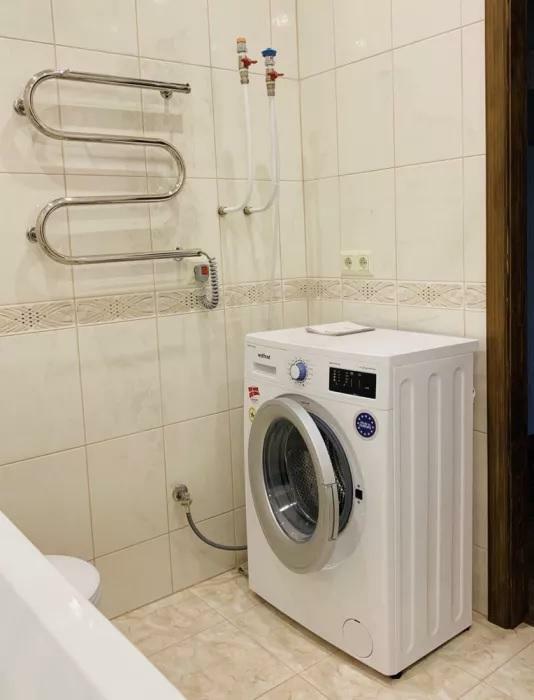 Київська обл., Обухівський район, м. Українка, Будівельників вул., 13