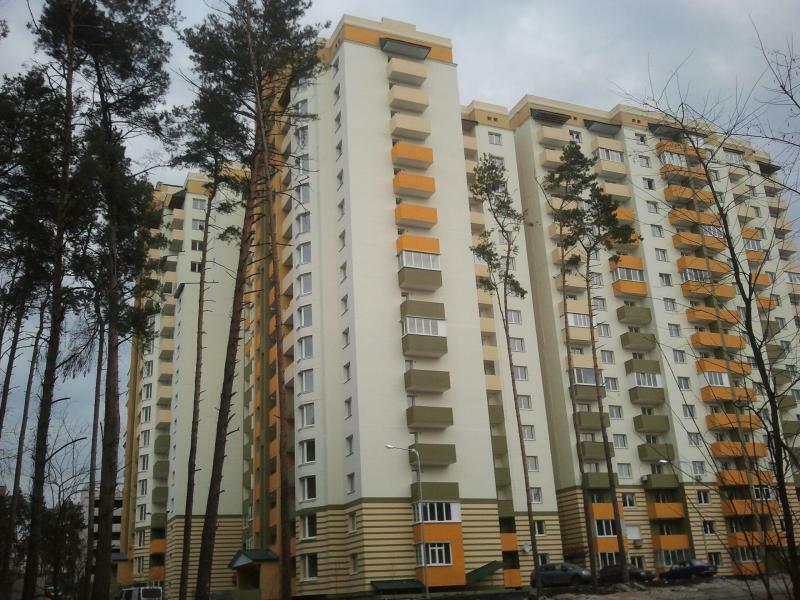 Київська обл., Обухівський район, м. Українка, Будівельників вул., 13