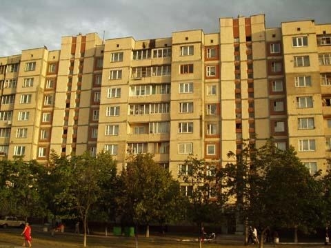 Киев, Романа Шухевича просп., 8