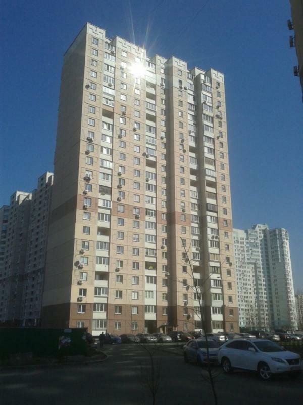 Продаж 3-кімнатної квартири 97 м², Олени Пчілки вул., 4