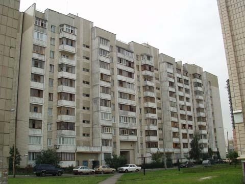 Киев, Драгоманова ул., 22