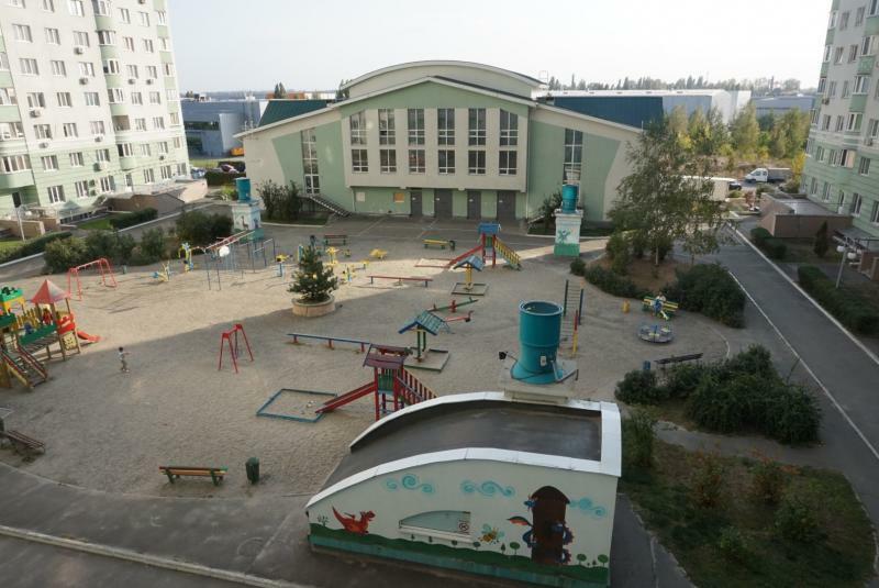 Киевская обл., Киево-Святошинский район, с. Чайки, Валерия Лобановского ул., 21 К1