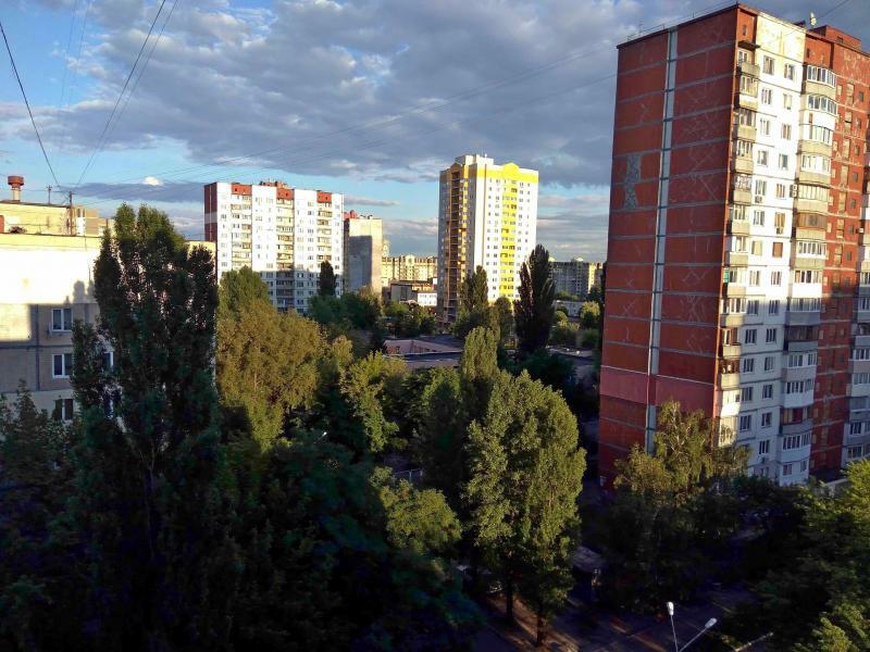 Киев, Академика Королева просп., 12Б