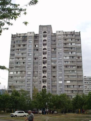 Киев, Владимира Маяковского просп., 28