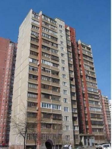 Киев, Драгоманова ул., 20А