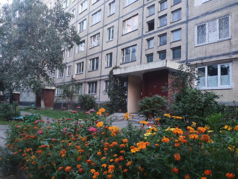 Київ, Академіка Корольова просп., 12Г