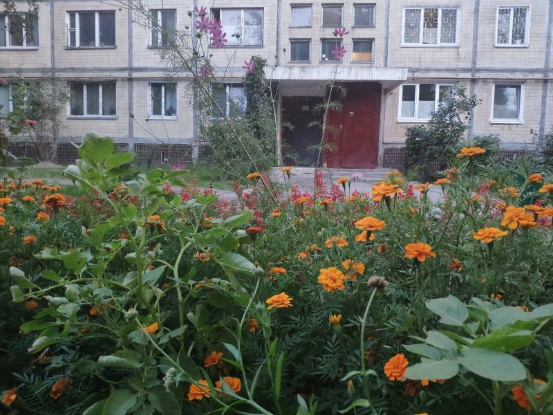 Київ, Академіка Корольова просп., 12Г