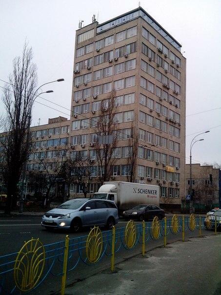 Киев, Освободителей просп., 1