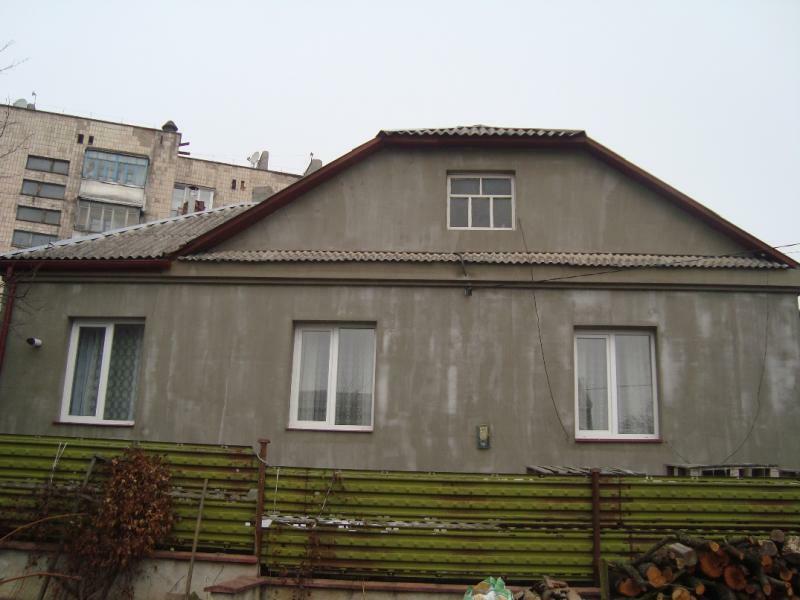 Тернопольская обл., Кременецкий район, г. Почаев, Спортивная ул., 2