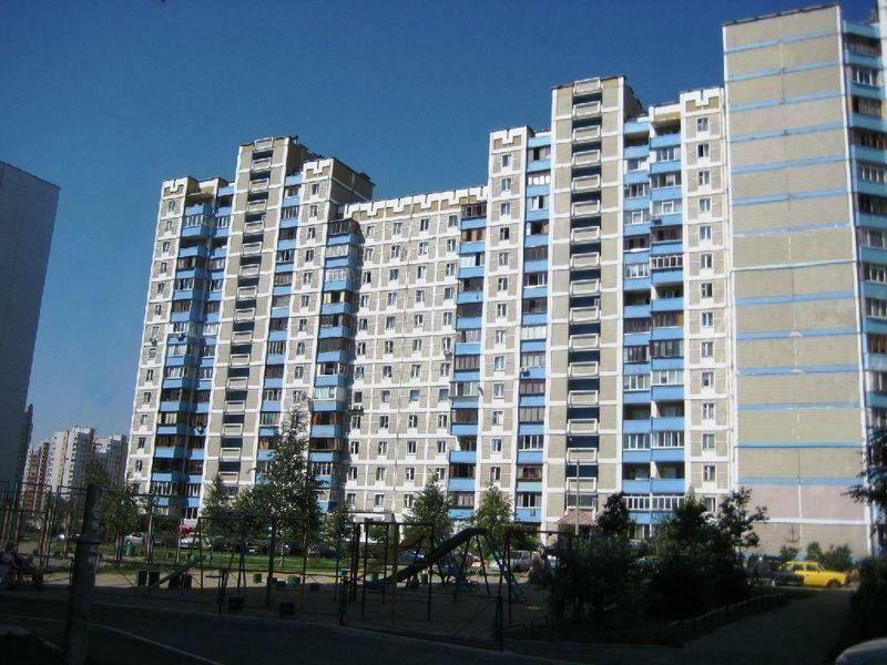 Киев, Петра Григоренко просп., 13