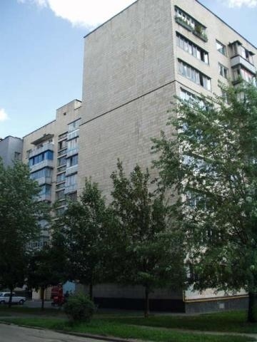 Киев, Машиностроительная ул., 15