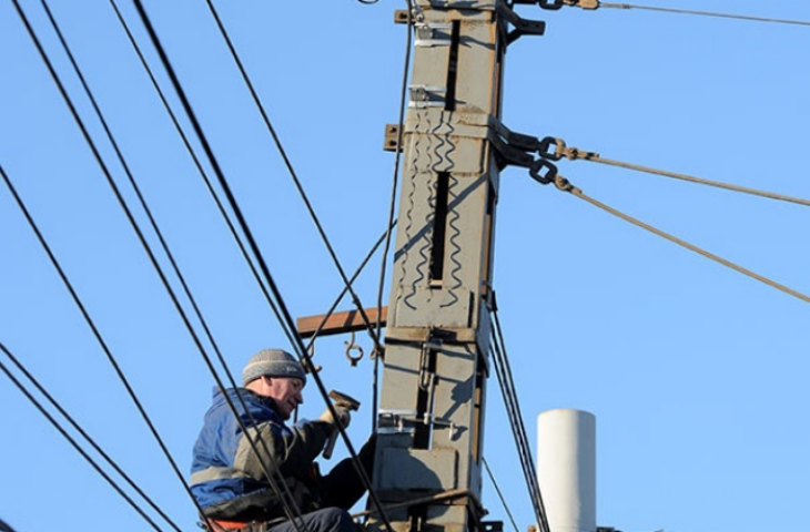 Сняли напряжение: как энергетическая блокада Крыма скажется на энергобалансе Украины