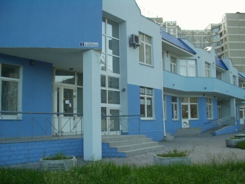 Київ, Миколи Лаврухіна вул., 3