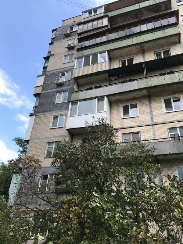 Продаж 3-кімнатної квартири 69.1 м², Павла Тичини просп., 21