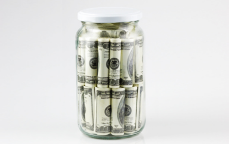 Александр Савченко: Новый год украинцы встретят с долларом по 28 грн