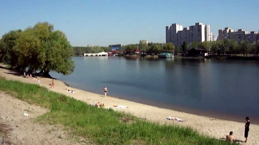 Навіщо потрібен міст через озеро на Позняках