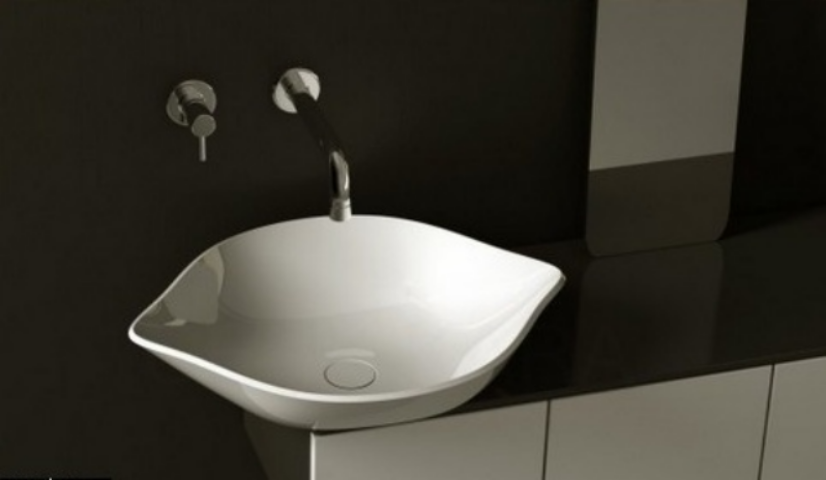 У кого в Харькове отключили воду 14 сентября