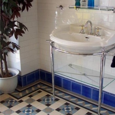 Где в Киеве нет горячей воды