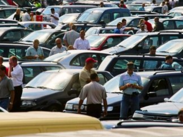 Импорт легковых автомобилей в Украину 