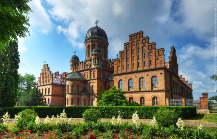 Тарифы на свет в Черновцах в августе