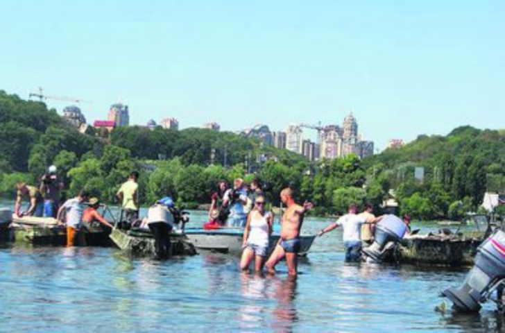 На Днепре образовалось 185 островов