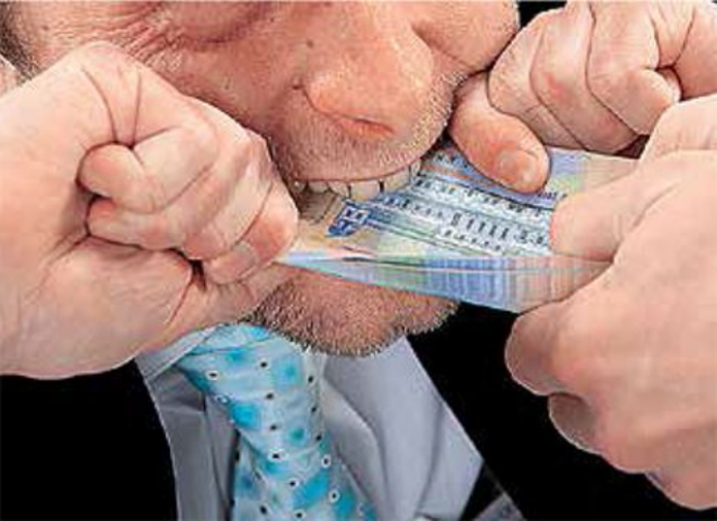 Украинцы снова могут получать зарплату через коммерческие банки