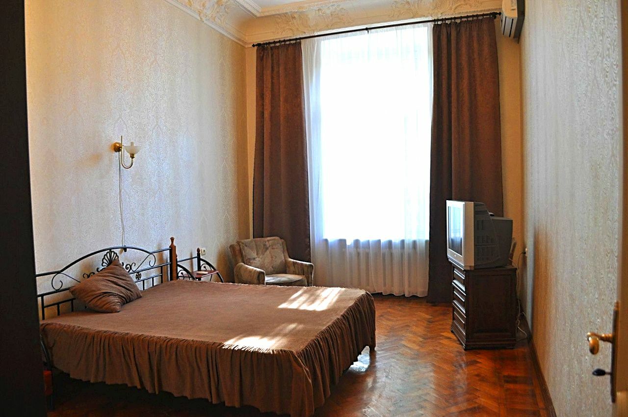 Продажа 5-комнатной квартиры 140 м², Преображенская ул., 62
