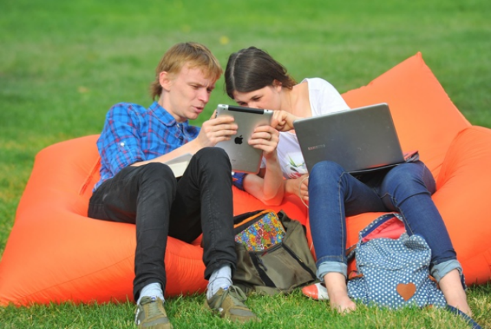 Кому нужна  услуга 3G интернет и сколько за нее придется заплатить