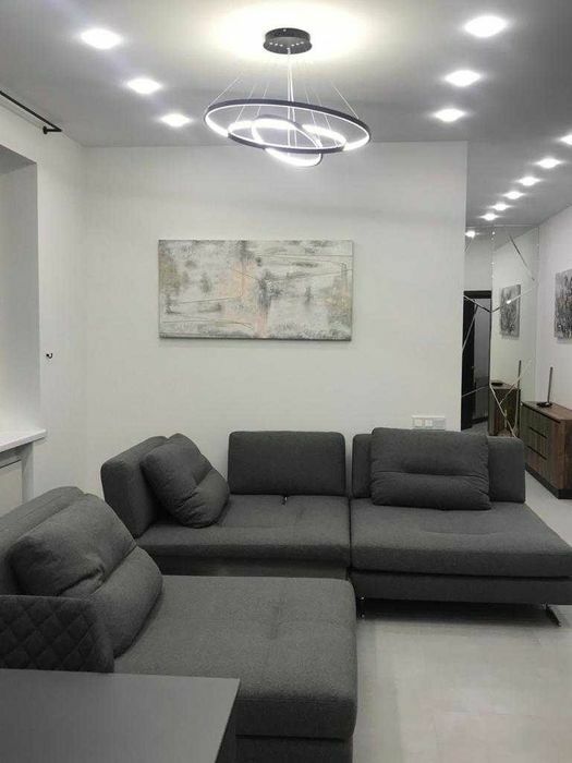 Оренда 3-кімнатної квартири 90 м², Виконкомівська вул., 24А