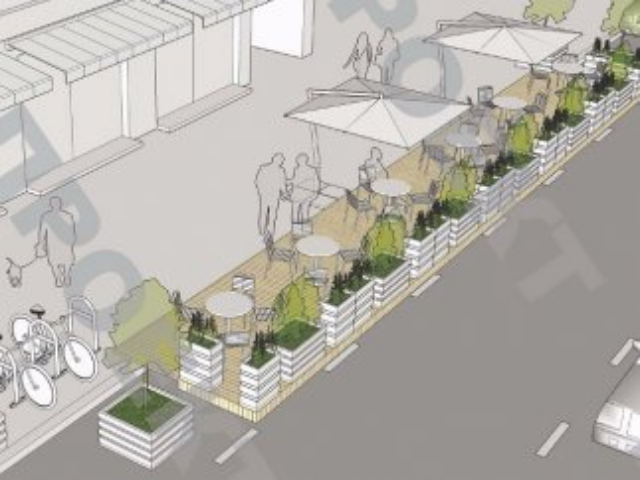 В Киеве предложили сделать платформы для кафе на дорогах