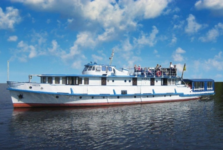 В Киеве открыт сезон речных трамваев