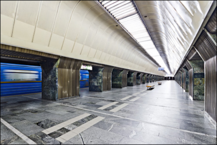 В киевском метро предлагают сохранить советскую мозаику