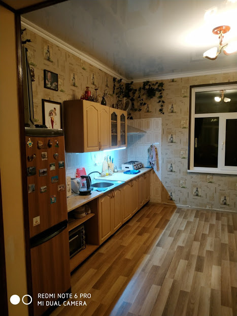 Дом посуточно 200 м², Евгения Маланюка ул.