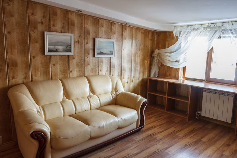 Дом посуточно 230 м², Евгения Маланюка ул., 96