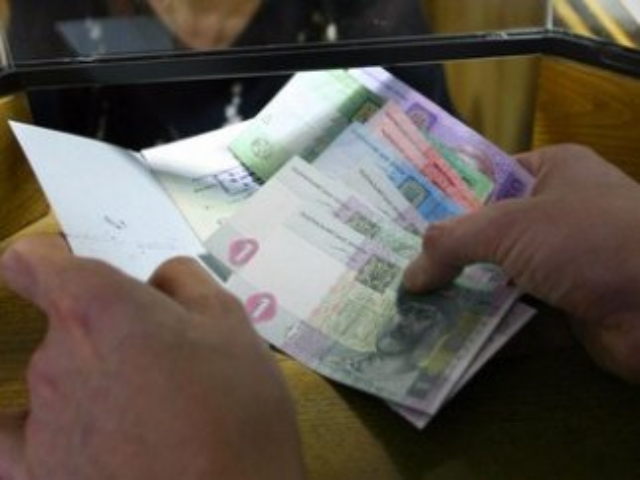 Ради субсидий украинцы выписывают родственников
