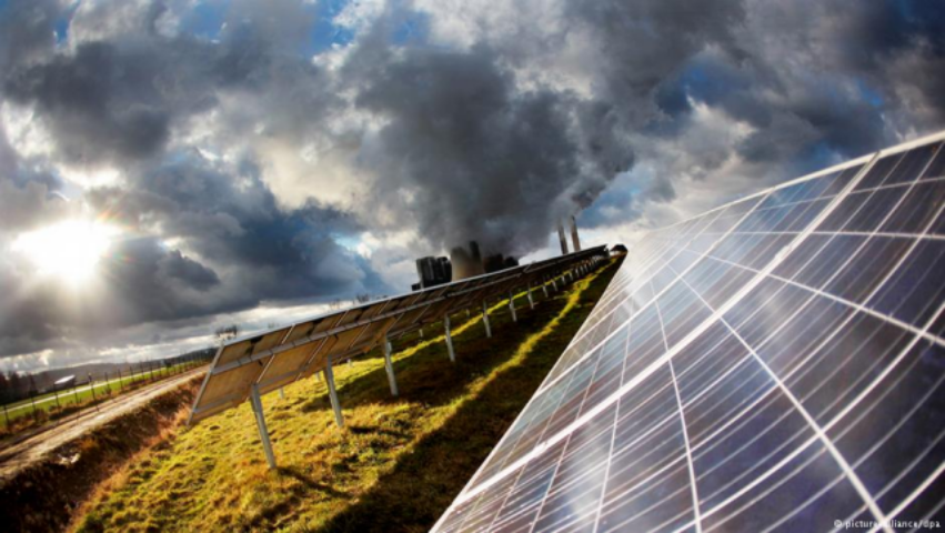 Альтернативная энергетика в Украине дорожает из-за девальвации гривни и закона "под окружение Януковича"