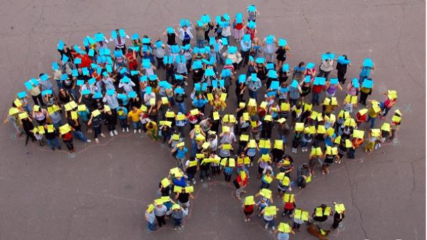 Демографическая обстановка: украинки стали рожать позже, а беби-бум случится после окончания войны