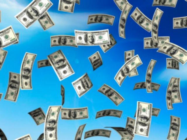 Нацбанк упростил покупку долларов валютным заемщикам