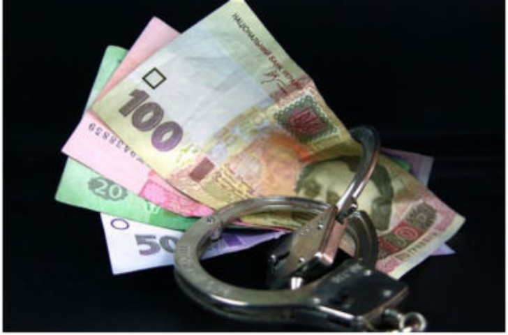 Коррупция в "высших эшелонах": как правительство намерено бороться с махинациями